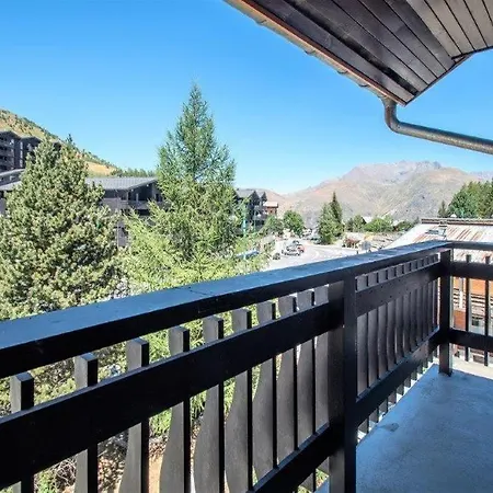 A La Montagne Apartment